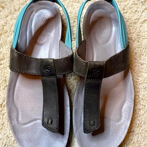 Keen Dauntless Posted Womens Sandals size 7